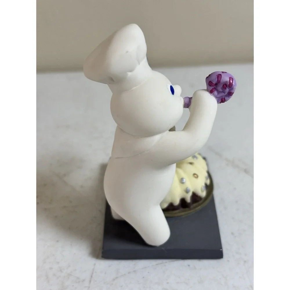 Danbury Mint - 1997 Pillsbury Doughboy -January Monthly Calendar Figurine